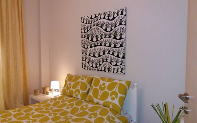 Trendy Urban Home in Athens - 5' to Metro Station