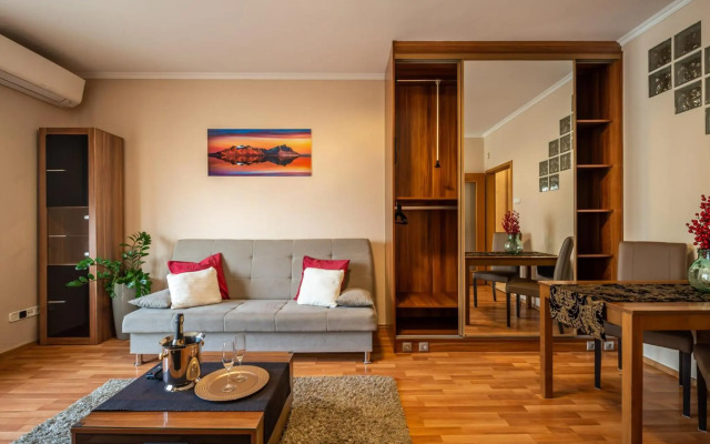 Santos 1214 Apartment