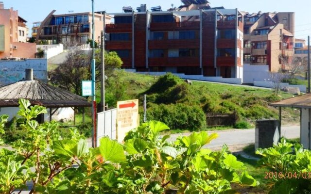 Lucky Beach Apartments