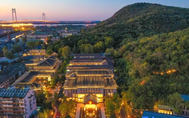 Nanjing Qixia Mountain Hentique Qiyun Resort – Outside – Nanjing