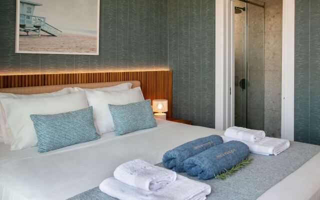 Louis Chris Le Mare Gold Luxury Villa