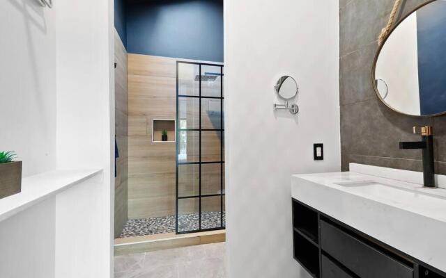 Hidden Oasis With Private Pool - Near FQ