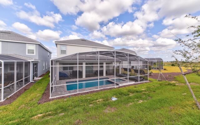 Tr_531r Champions 8 Bedroom Home