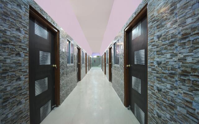 OYO Flagship 77579 Rai Guest House