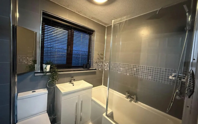 Cozy Retreat in Bridgend With 3 Bedrooms