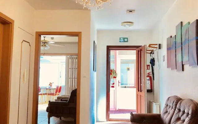Guesthouse Árný