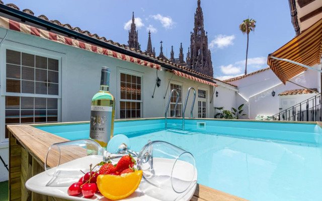 Casona Gildana: Historia, Patrimonio/E-working