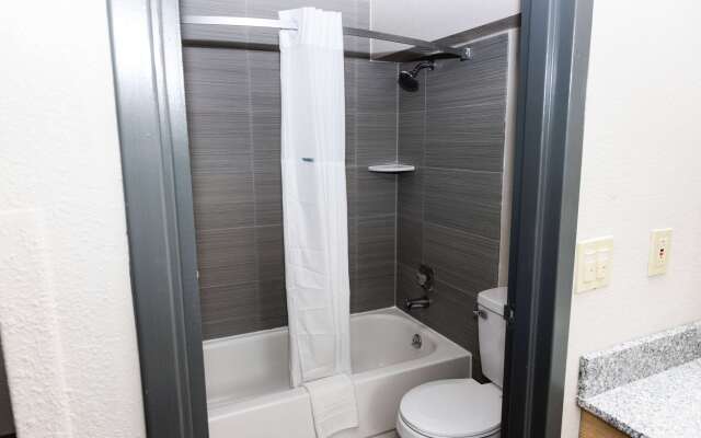 Days Inn by Wyndham Cincinnati East