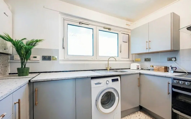 Beautiful 3bed house 7 min to Hyde Park
