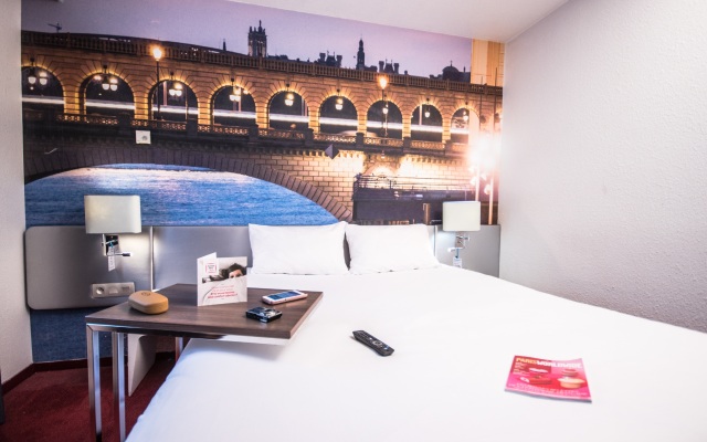 ibis Styles Paris Tolbiac Bibliotheque