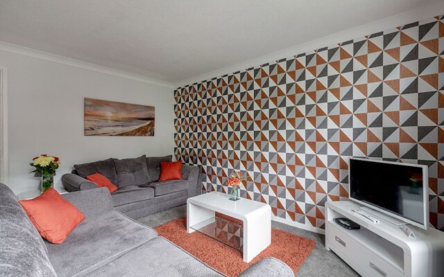 Dunfermline Central Apartments at 48