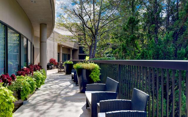 Hilton Peachtree City Atlanta Hotel & Conference Center