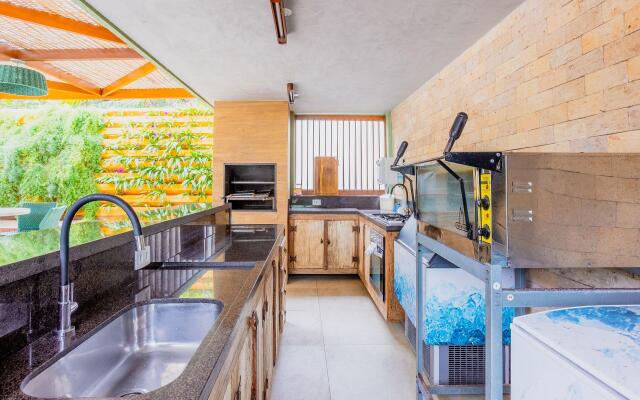 IT22 Lindo Apto 3 Quartos a Beira Mar