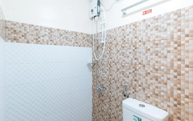 RedDoorz Plus near Johnson and Johnson Paranaque