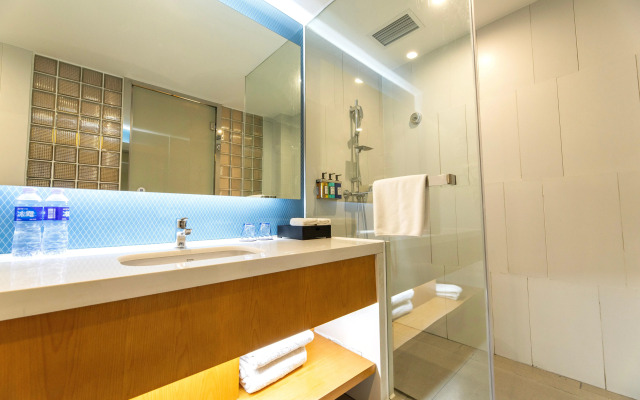 Holiday Inn Express Daocheng Yading