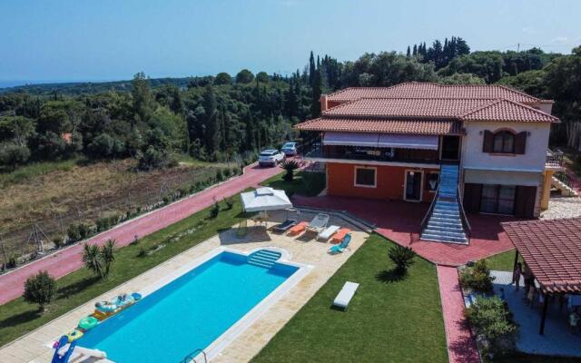 Kastro Villa with pool in Kyllini, Peloponnese