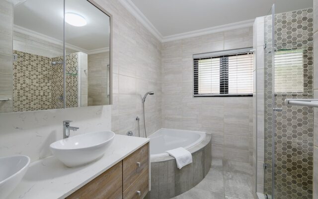 San Lameer Villa Rentals 14109