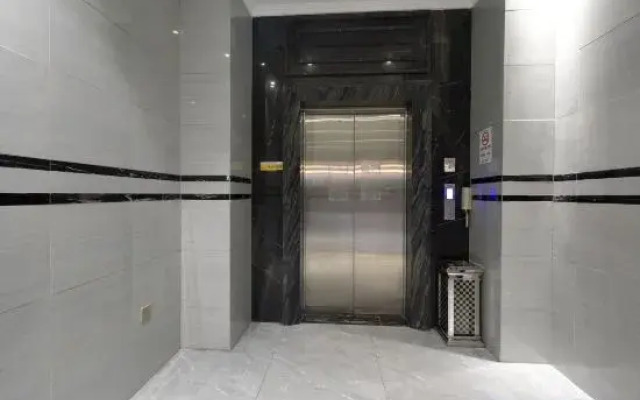 Fuyang Huayue Business Hotel