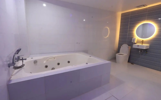 Hotel Dreamworld East Ortigas