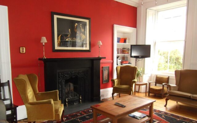 Emmaus Guest House Edinburgh