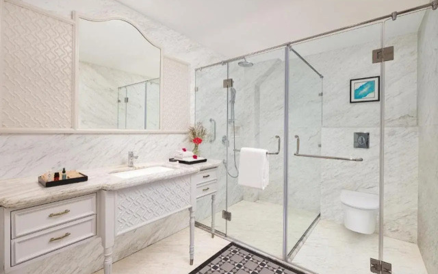 Club Mahindra Naukuchiatal