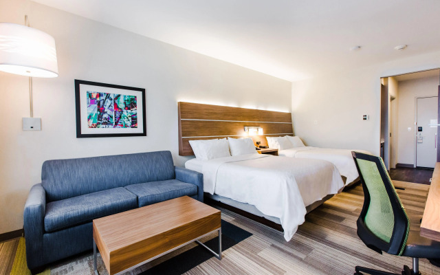 Holiday Inn Express & Suites West Edmonton - Mall Area by IHG