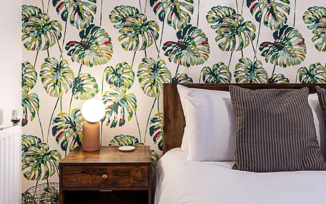 Spacious and Trendy Shoreditch Flat