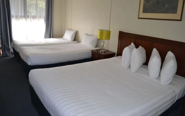 Sunnymead Hotel – Guest Rooms – Aireys Inlet