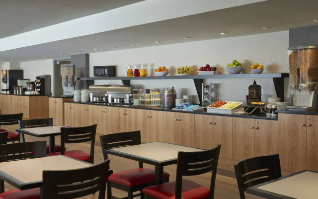 Residence Inn by Marriott Montreal Downtown