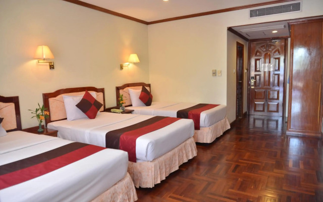 Angkor Hotel