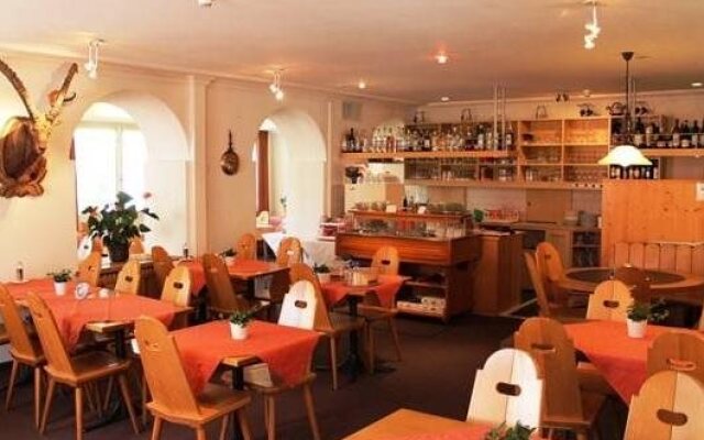 Hotel Albula