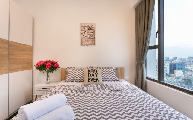 The Milky Way River Gate Apartment