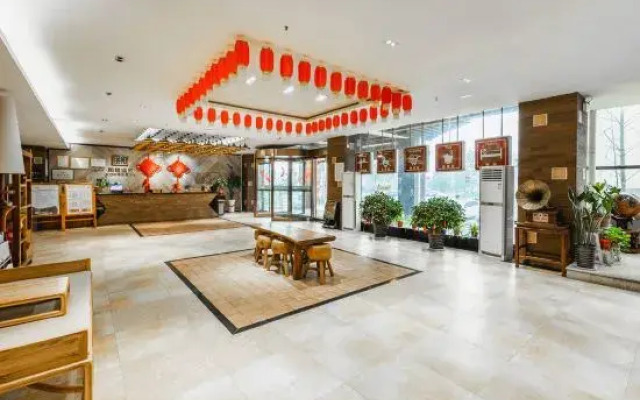 Phoenix Hot Spring Taibai Impression Resort