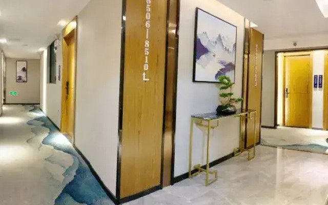 Unitour Hotel (Yulin Municipal Government)