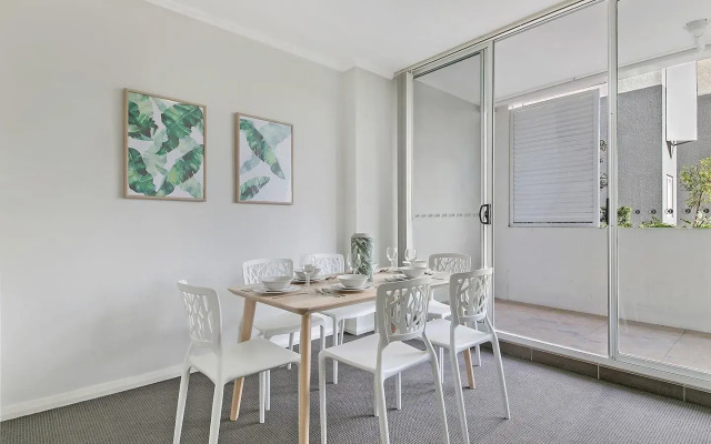 Southwest Liverpool Area 3 Beds & Parking Nwf003