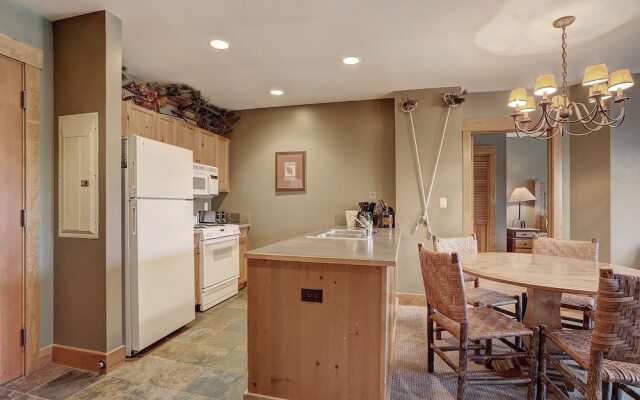 8843 The Springs 2 Bedroom Condo