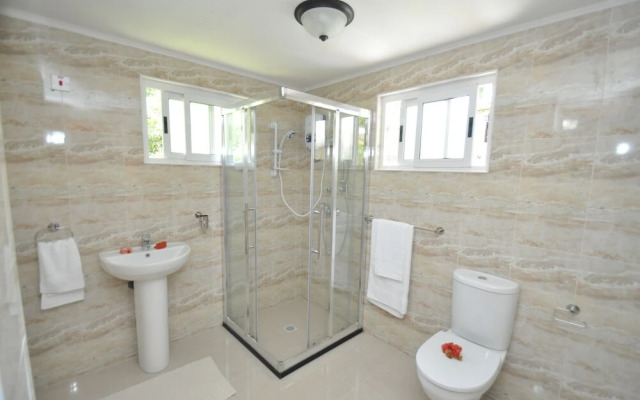 Chrisent Residence