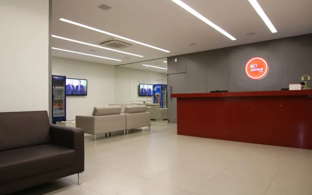 Lagoa Flat Hotel
