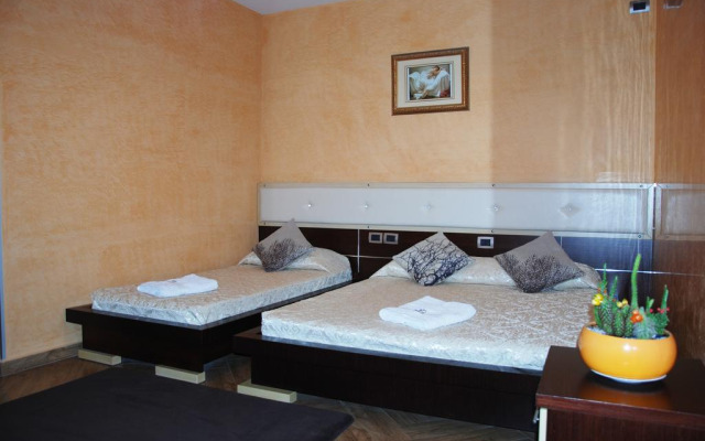 Hotel Gega