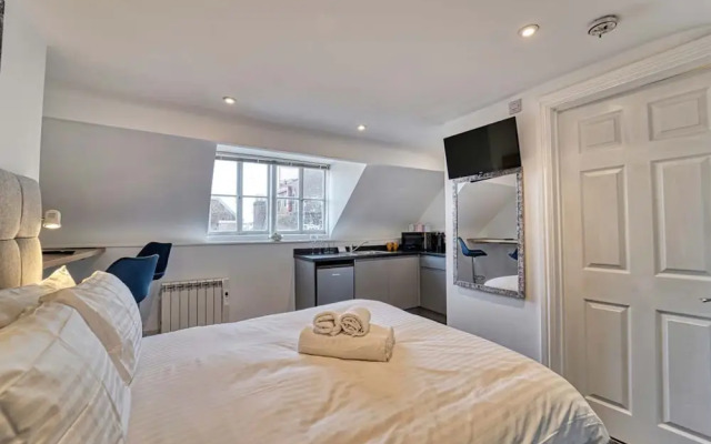 Host Stay Hills Residence