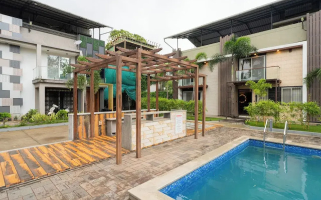 Alaya Stays 3-BHK with Pool near Khandala Hills - Imperial Serenia