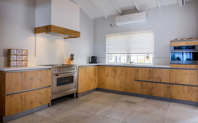 Curacao Luxury Holdiay Rentals