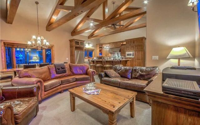 Soaring Eagle Chalet