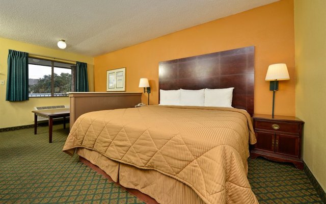 Super 8 Universal City Tx