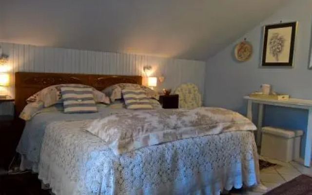 Hassin Cottage