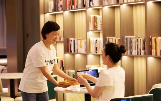 Atour X Hotel Binjiang Jiangnan Avenue Changhe Subway Station, Hangzhou – People – Hangzhou