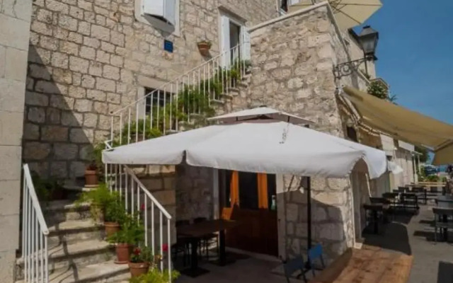 Stone House Seaside Retreat on Brač Island