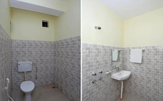 Hotel Raj Mahal By OYO Rooms