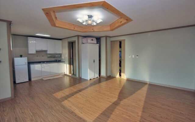 Seosan Noeulgwa Bada Pension