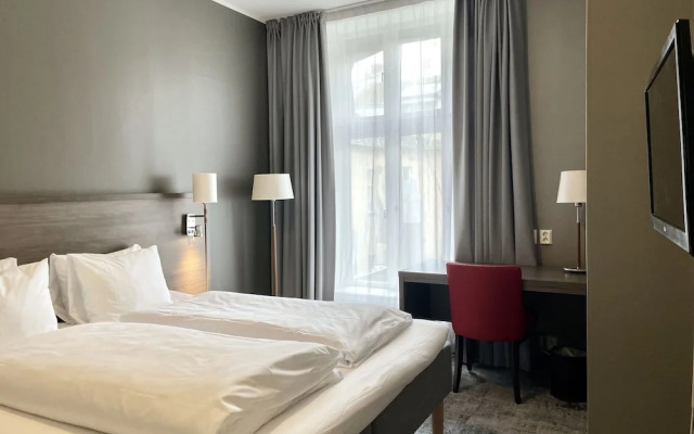 Karl Johans gate 35